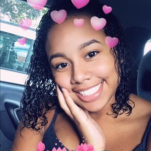 Meet your Posher, Indira